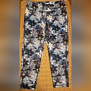 Nwot Cropped Leggings